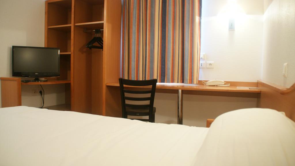 Brit Hotel Essentiel Cahors Nord Exteriör bild